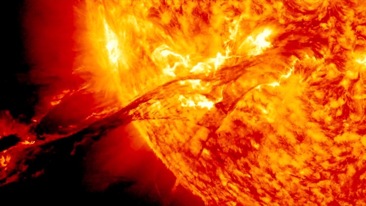 Earth Was Just Hit By a Completely Unexpected and Fast Moving Solar Stream