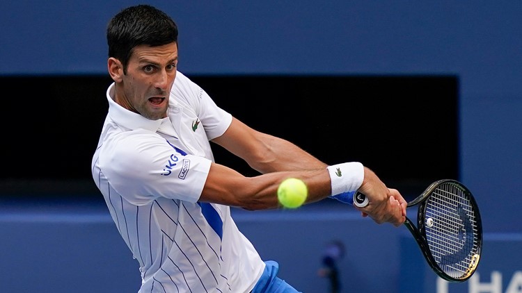 Novak Djokovic Disqualified At Us Open After Hitting Line Judge Myfoxzone Com