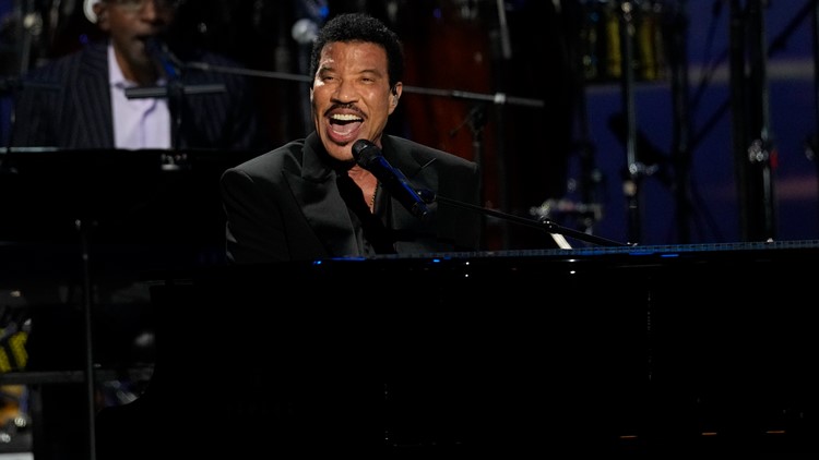 Lionel Richie and Earth, Wind & Fire to make stop at Austin's Moody Center this August