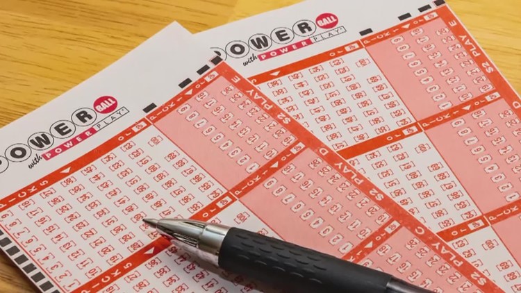 Dallas resident wins $1 million lottery ticket, missing $1.2 billion by *just* that much