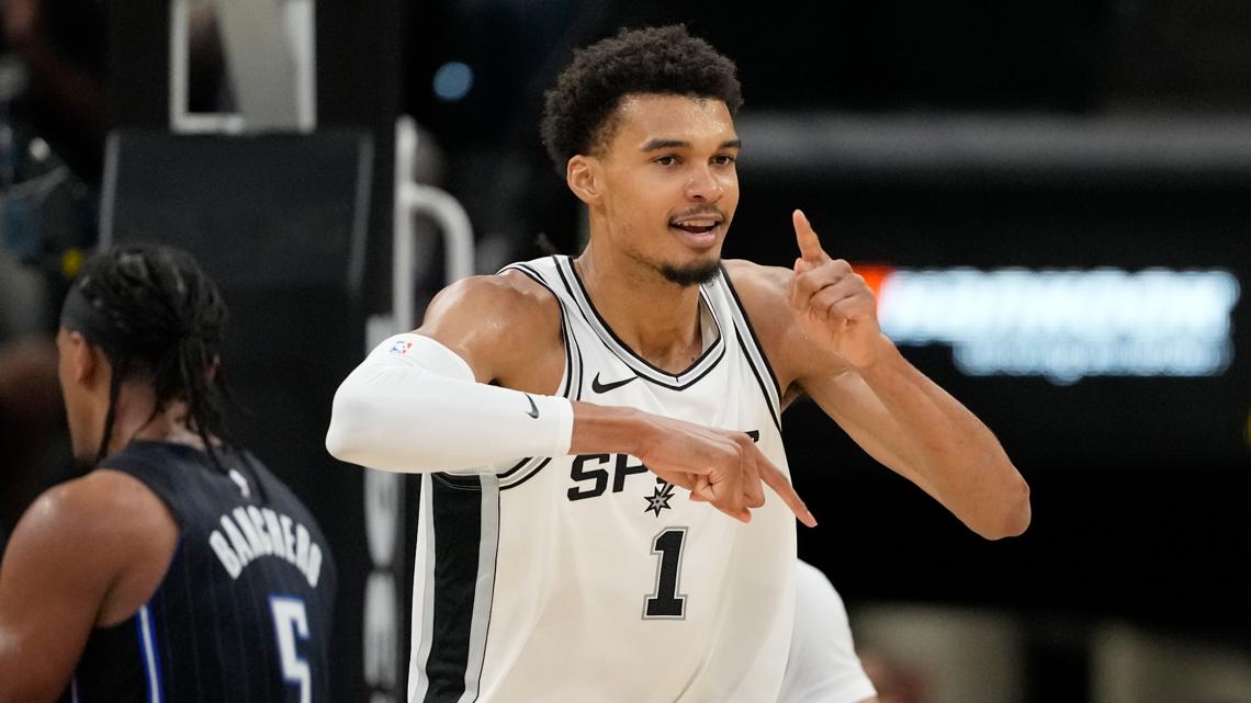 Spurs exercise team options on several players