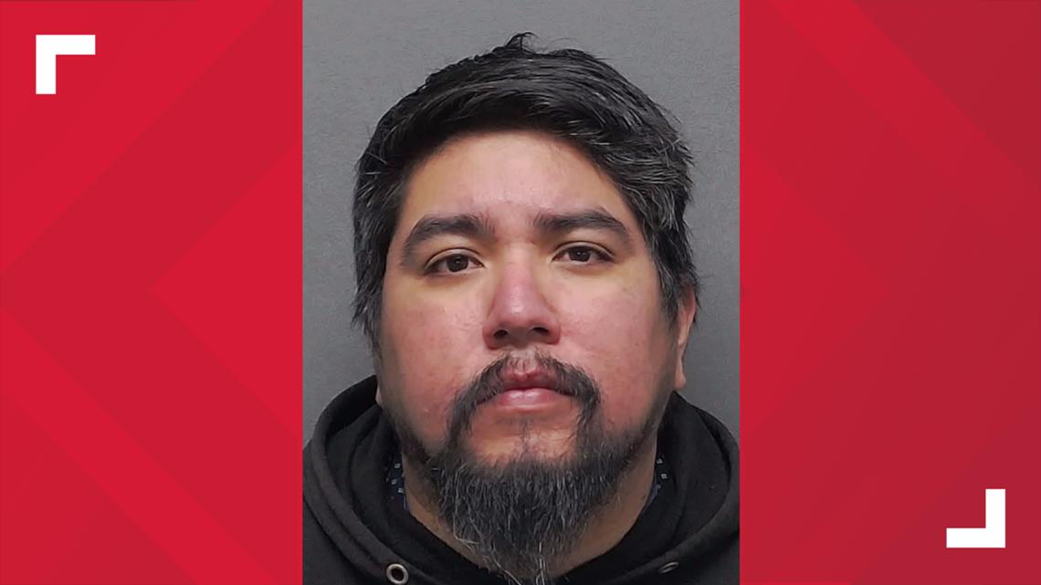San Antonio father accused of leaving baby alone after partner stayed ...