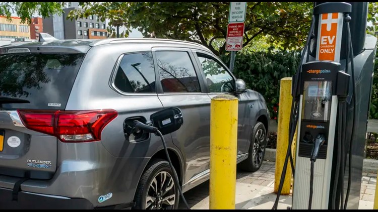 Texas will build more than 50 new electric car charging locations along major highways