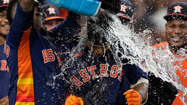 Astros rewrite record books, complete sweep of Angels