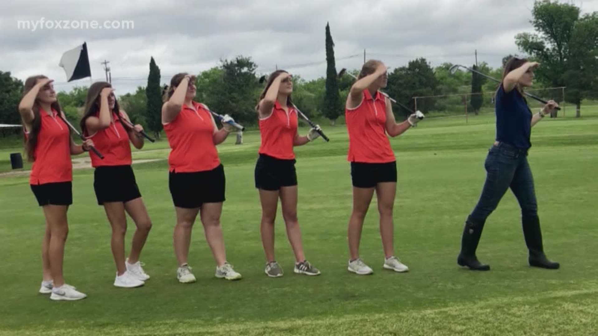Robert Lee girls golf team won the Class 1A state tournament.