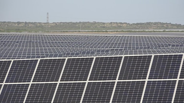 West Texas solar facility provides renewable energy to power grid