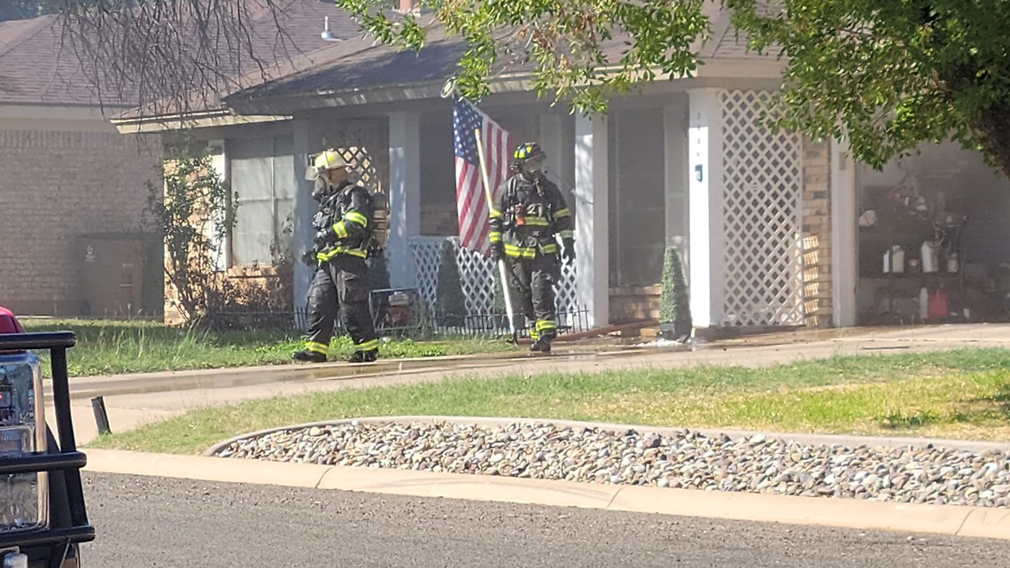 Fire in southwest San Angelo contained by SAFD crews myfoxzone com