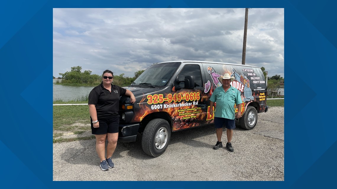 Packsaddle Bar-B-Que offers new "dock delivery" summer services