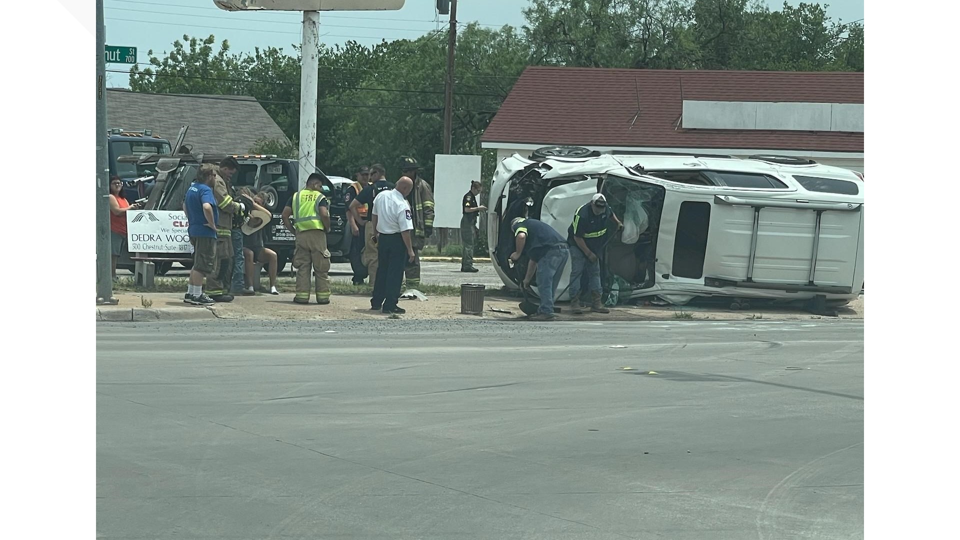 One person taken to hospital after three-vehicle crash in Abilene ...