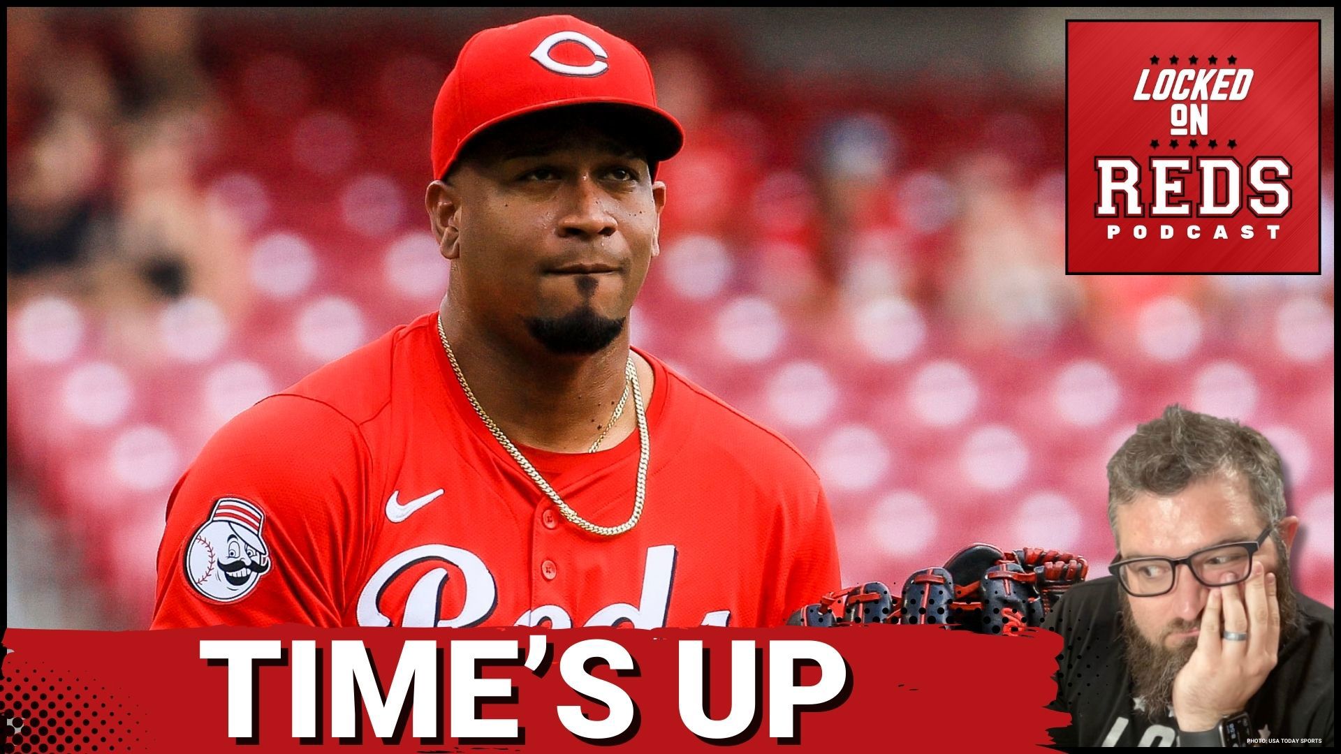 The Cincinnati Reds face a challenging decision, with Alexis Díaz's recent struggles on the mound raising questions about his future role