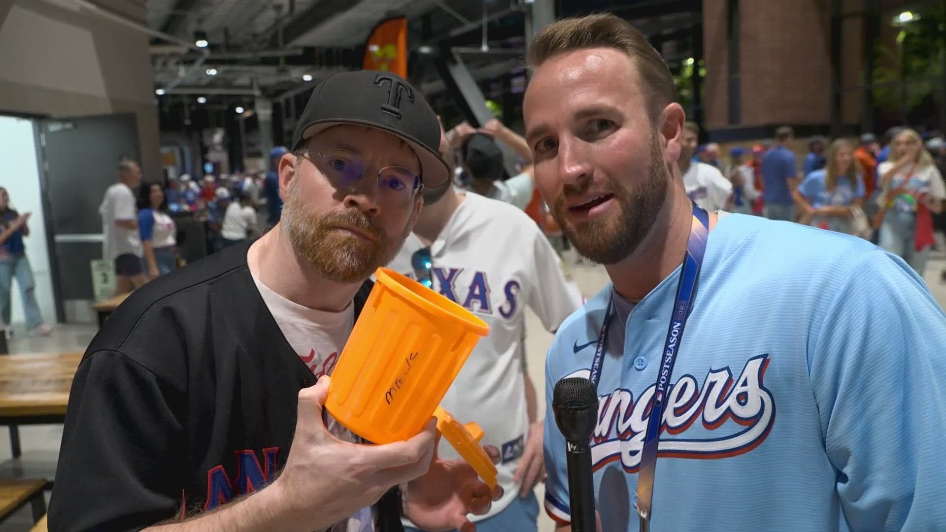 Famous fans take in Rangers-Astros Game 4 in Arlington