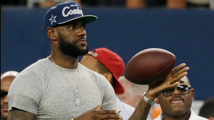 LeBron James says he's no longer a Cowboys fan after team's stance on kneeling for national anthem