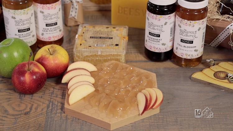 Impress Your Guests With A Holiday Honey Board