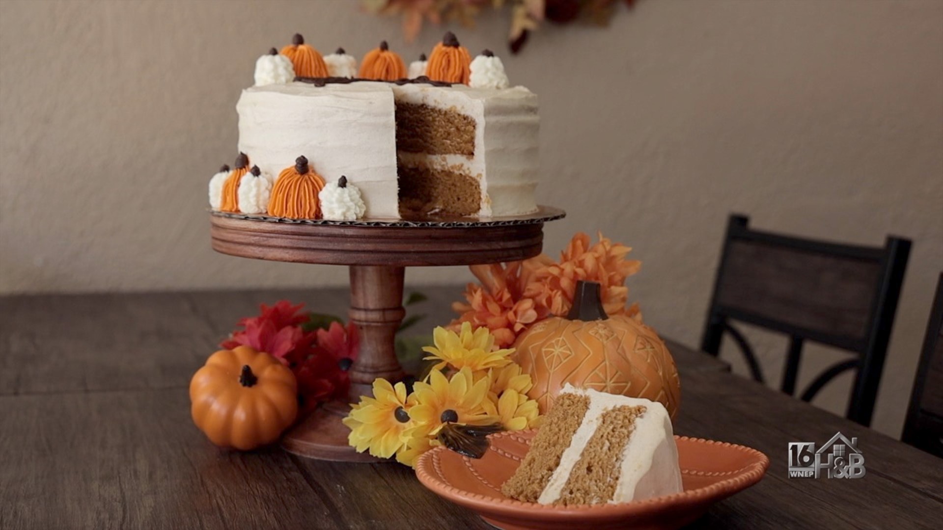 Pumpkin Spice Cake Perfect for Fall